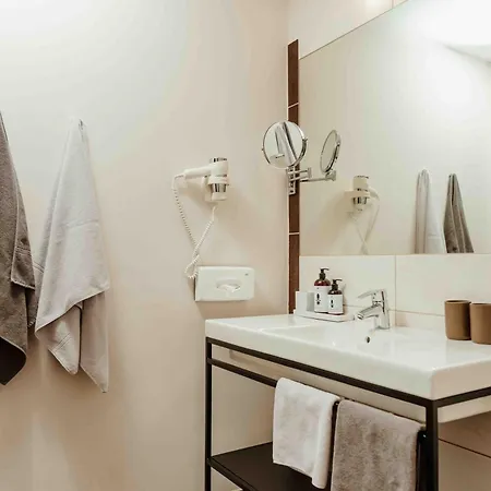 Arx Boutiquehotel Hotel 4*