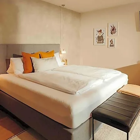 Arx Boutiquehotel 슈라드밍